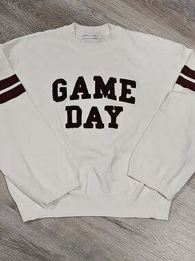 Spring Street White Crewneck Sweater with Maroon 'GAME DAY' Lettering